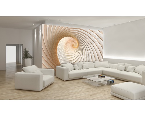 Heller Wohnraum mit Fototapete mit spiralförmigem Design, ergänzt durch ein großes Ecksofa
