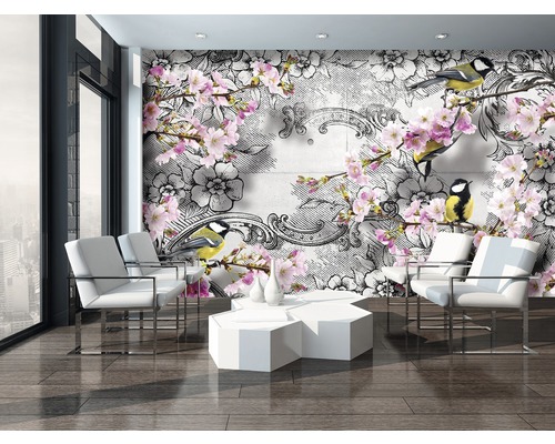 Modernes Wohnzimmer mit Fototapete mit Blumen, Vögeln und Zierelementen