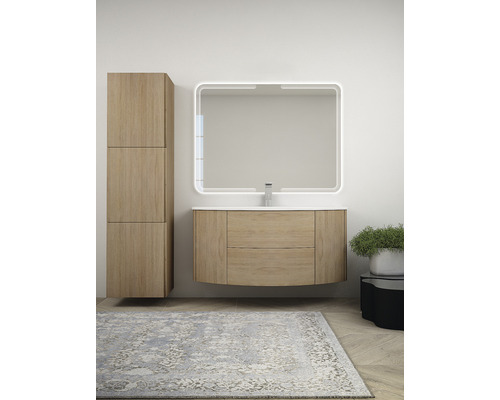 Modernes Badezimmer mit Waschtischunterschrank, Spiegelschrank und Hochschrank
