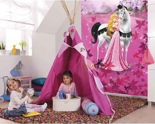 Chambre d''enfant avec tente de jeu rose, papier peint pour enfant avec princesse et filles qui jouent