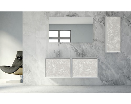 Salle de bains moderne avec meuble-lavabo, miroir et armoire suspendue