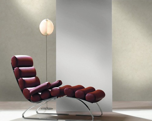 Wohnzimmer mit Liege und Stehlampe