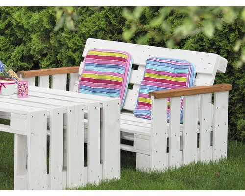 Ensemble de meubles de jardin en palettes de bois avec table, banc et coussins rayés