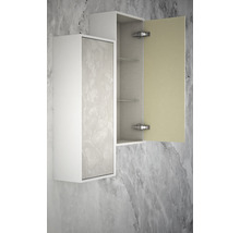 Badezimmerschrank zur Wandmontage mit Marmoroptik und offenen Tür