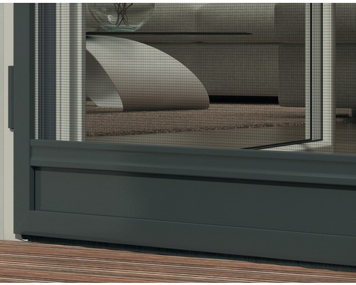 Vue détaillée d''une moustiquaire devant une fenêtre