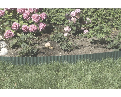 Bordures de pelouse FloraSelf® 900x20 cm, vert Jardin avec parterre de fleurs et bordure de pelouse