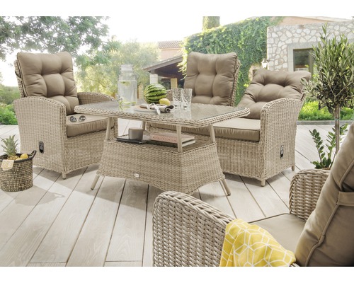 Loungeset Destiny MERANO 2 Sessel, 2er Sofa, 1 Tisch 120x77x66cm, pearl shell Gartensitzgruppe mit Rattansesseln, Tisch mit Glasplatte und Kissen im Freien