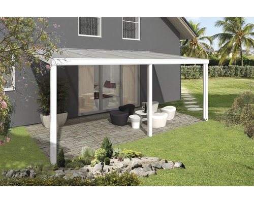 Terrasse avec toit, mobilier de jardin et végétation