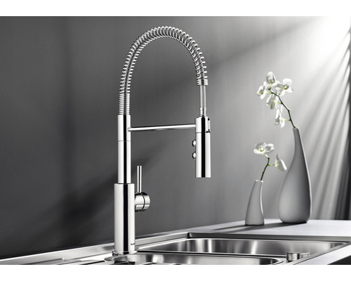 Robinet de cuisine avec bec en spirale et mitigeur monocommande