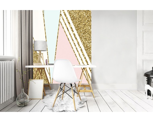 Dekoratives Büro mit Fototapete mit geometrischem Muster