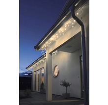 Façade de maison avec guirlande lumineuse scintillante pour la décoration