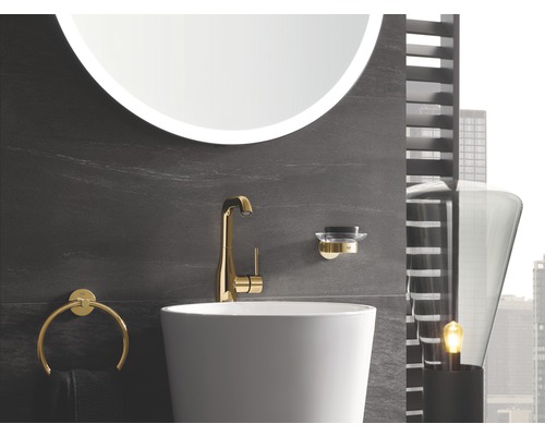 Lavabo de salle de bain avec robinet, porte-savon, anneau porte-serviettes et miroir