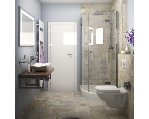 Helles Badezimmer mit Dusche, Waschbecken und Toilette.