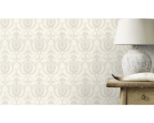 Papier peint décoratif avec motif ornemental classique dans un salon