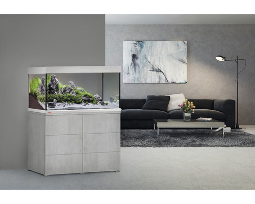 Aquarium mit Unterschrank im Wohnzimmer