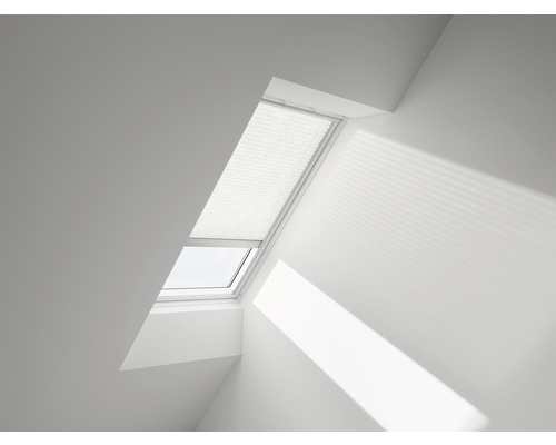 Store plissé VELUX aspect froissé blanc à énergie solaire FSL UK10 1256S