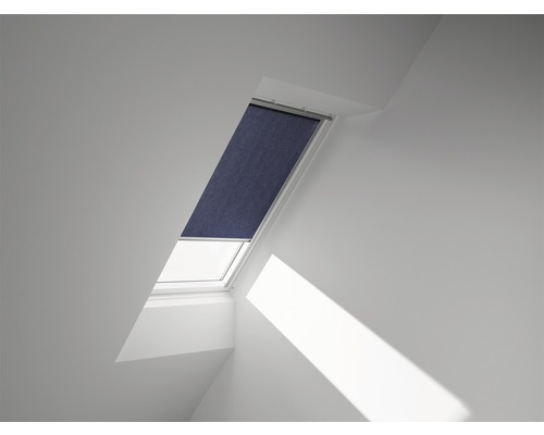 Store tamisant VELUX bleu foncé uni à commande manuelle cadre aluminium RFL U10 9050S