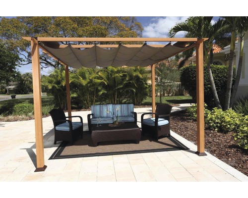 Pergola en bois avec mobilier de jardin