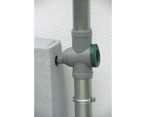 Regenwassertank mit Fallrohrfilter und Anschlussstück