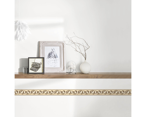 Motif de bordure décoratif dans un intérieur