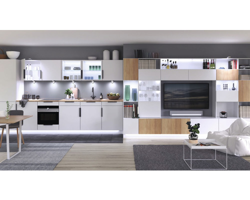 Wohnzimmer mit Küchenzeile in modernem Design mit Möbeln und Geräten