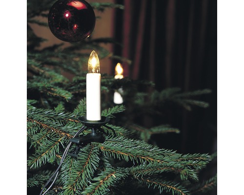 Bougie électrique pour sapin de Noël sur un sapin de Noël