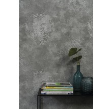 Papier peint décoratif gris avec effet d''usure en intérieur