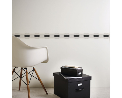 Wandbordüre mit Wellenmuster im Raum