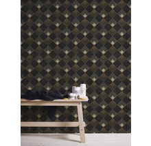 Papier peint avec motifs géométriques sur un mur