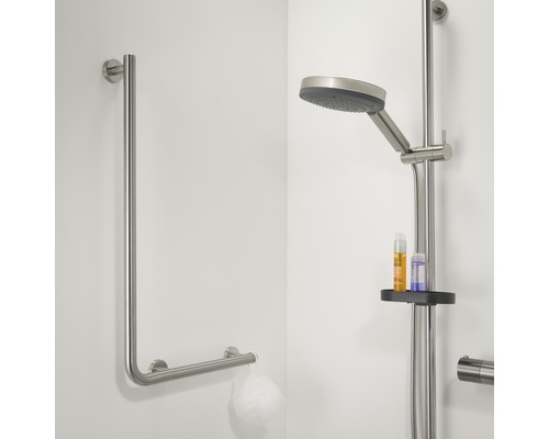 Salle de bains avec barre de douche, douchette et barre d''appui