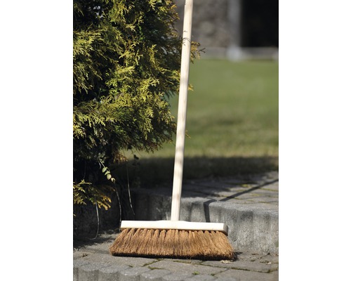 Balai en coco avec manche en bois pour l''extérieur