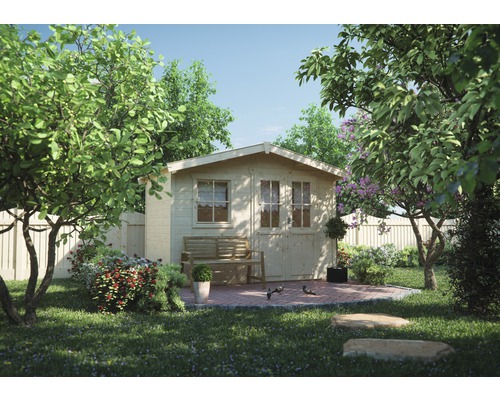 Jardin avec cabanon de jardin en bois, banc et plantations