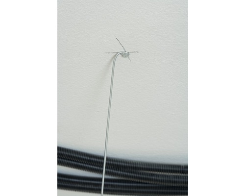 Deckennagel mit Drahtseil zur Befestigung