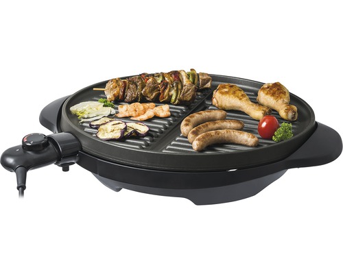 Elektrischer Tischgrill mit Grillgut wie Fleischspieße, Hähnchenkeulen und Würstchen