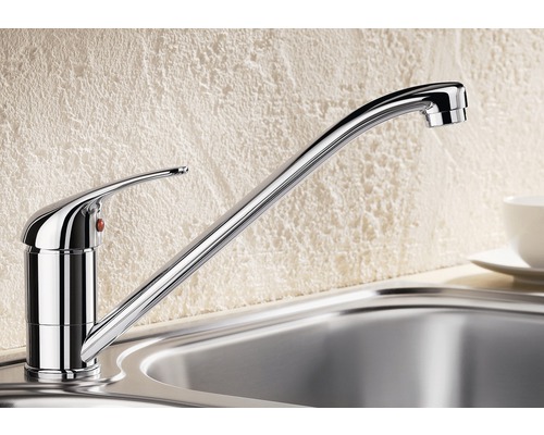 Robinet de cuisine en métal avec bec haut