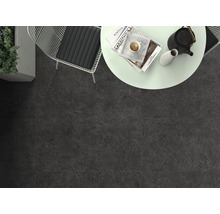Vue de carreaux de sol avec table et chaise