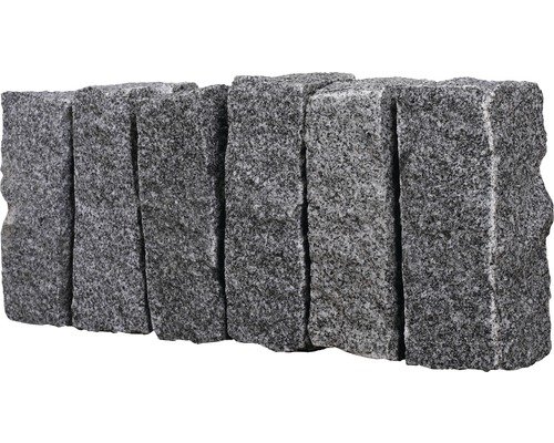 Rangée de pavés en granit