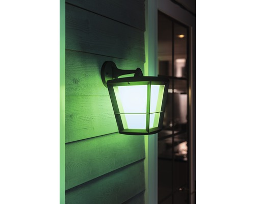 Aussenwandleuchte an einer Hauswand