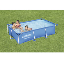 Piscine rectangulaire Bestway Steel Pro avec famille dans le jardin