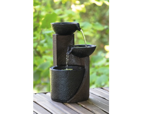 Fontaine à trois vasques pour l''extérieur