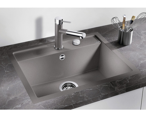 Évier de cuisine à encastrer en pierre avec robinet