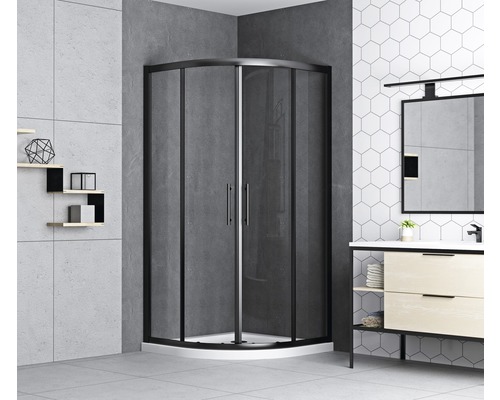 Salle de bains avec douche d''angle à cadre noir