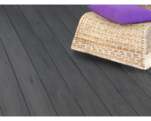 Lame de terrasse Konsta en bois composite Masivo profilé plein mat 26x145 mm (au mètre à partir de 1,00 m jusqu'à 6,00 m max.) gris foncé Lame de terrasse Konsta en bois composite Masivo profilé plein mat 26x145 mm (au mètre à partir de 1,00 m jusqu'à 6,00 m max.) gris foncé