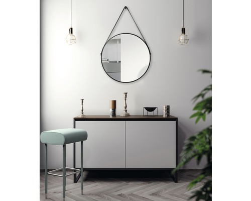 Vue d''intérieur avec buffet, miroir rond et tabouret de bar