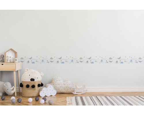 Wandbordüre mit maritimen Motiven im Kinderzimmer.