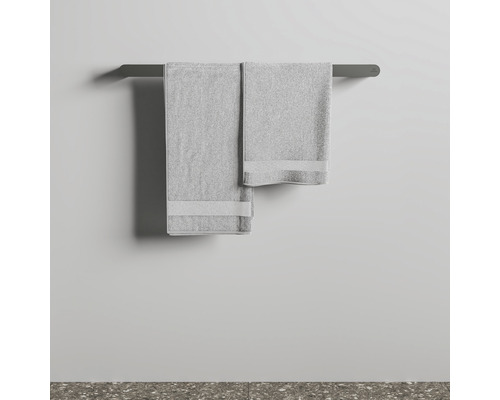 Handtuchhalter mit zwei Handtüchern