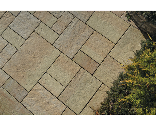 Verlegung von Pflastersteinen im Aussenbereich