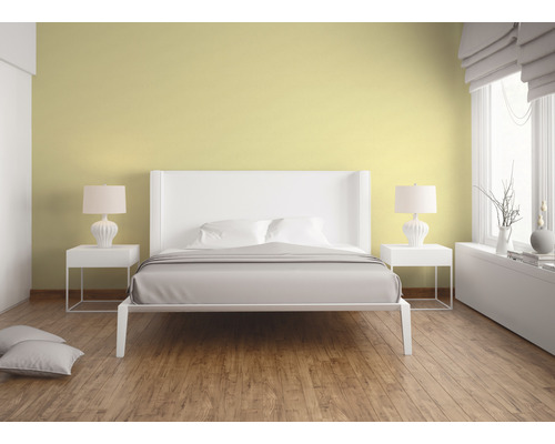 Chambre à coucher avec lit double, tables de chevet et lampes