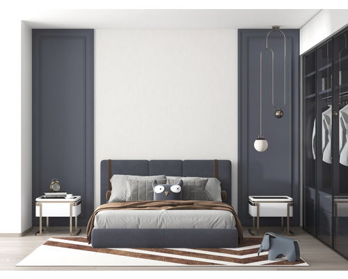 Chambre avec lit, tables de chevet, tapis et armoire