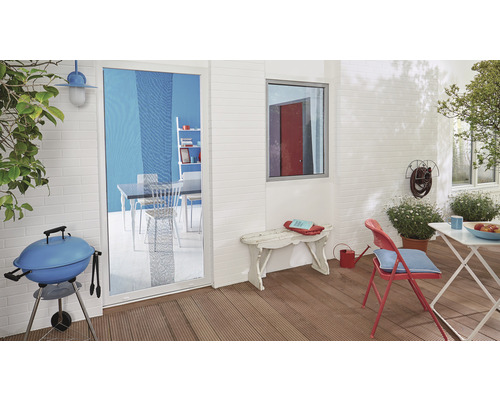 Terrasse avec barbecue, mobilier de jardin et vue sur la maison